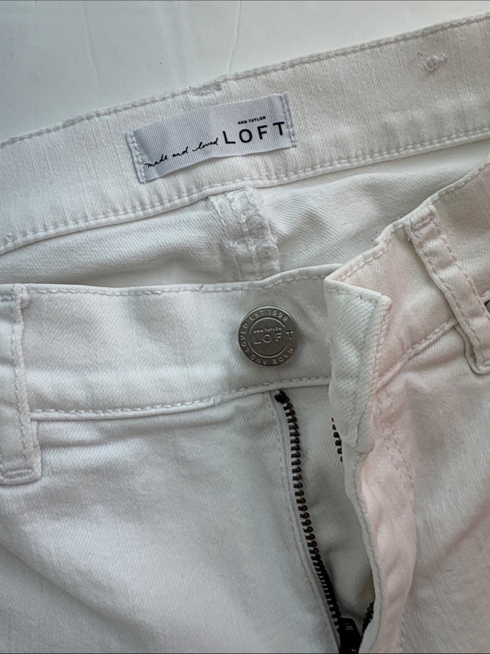 LOFT White High-Rise Women's Jeans - Clean Denim